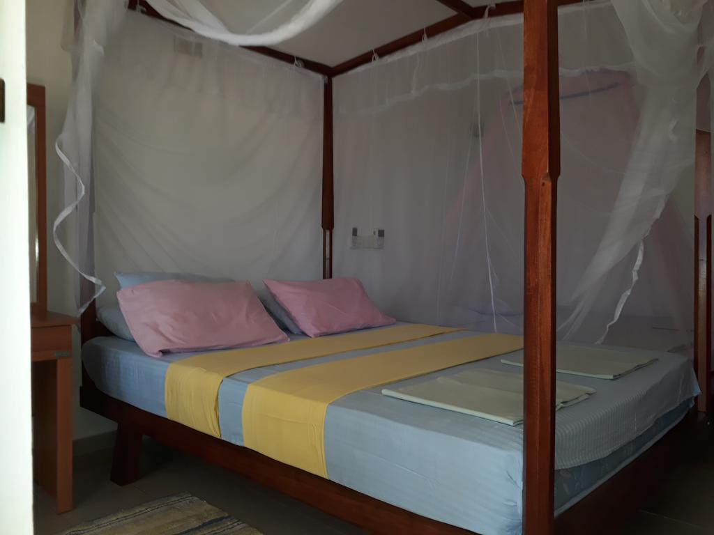 Traveller'S Home Hotel Tissamaharama Εξωτερικό φωτογραφία